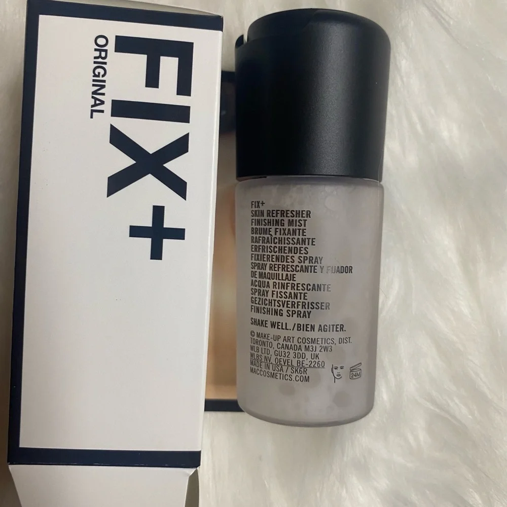 Mini MAC Prep + Prime Fix+ Primer and Setting Spray